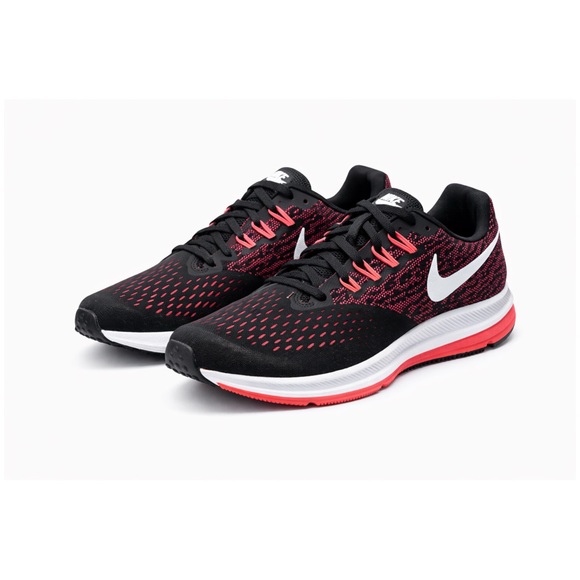 Nike Shoes - NEW Nike Women's Zoom Winflo 4 Running Shoe
